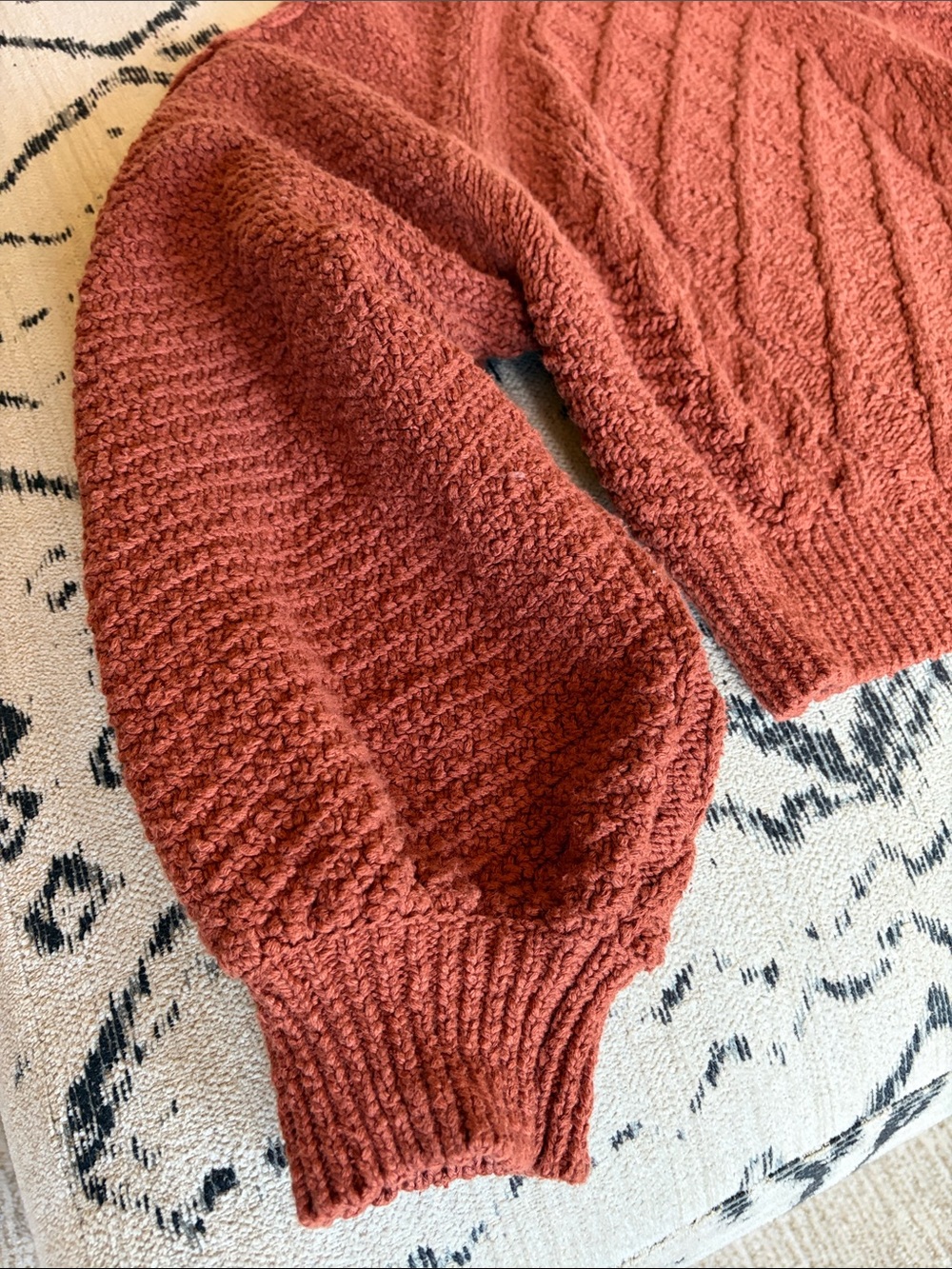 Free people Parfait textured pullover sweater in rust, size large - Picture 6 of 8